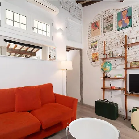 アパート Charming Loft Near Market *